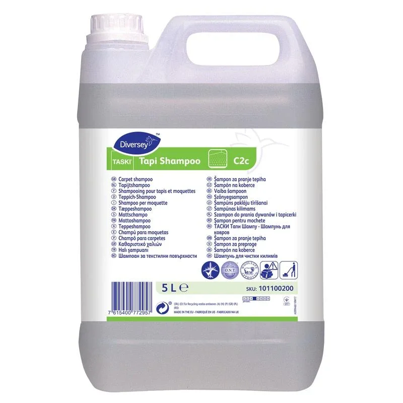 Ein 5-Liter-Kanister TASKI Tapi Shampoo von Diversey Deutschland GmbH & Co. OHG: neutrales Teppichshampoo mit Wollsiegel-Zertifizierung und O.N.T.-Technologie für dauerhafte Frische, mit weißem Etikett, Griff und Schraubverschluss.