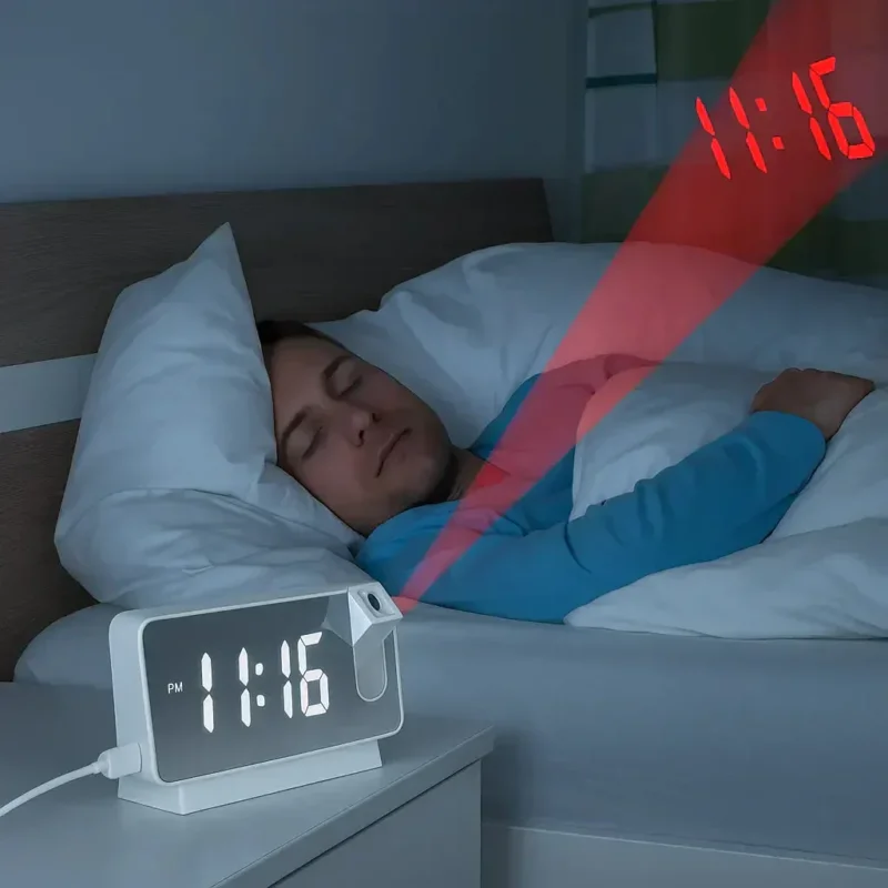 Projektionswecker | LED-Display mit Spiegeloberfläche | Zwei Alarme & Temperaturanzeige | 19 cm