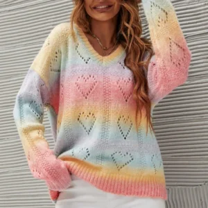 Pullover mit Herzmotiv in Rosa, Blau, Gelb und Regenbogen