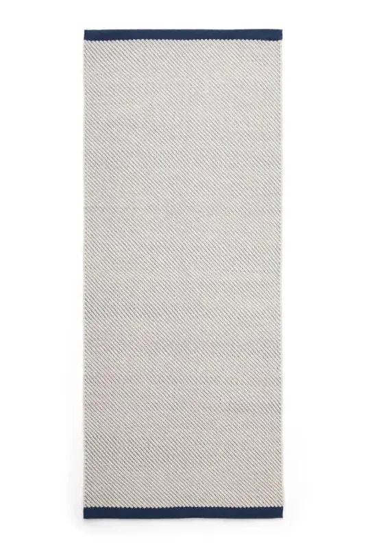 Bias 80 x 200 cm, Ocean Tint von HAY