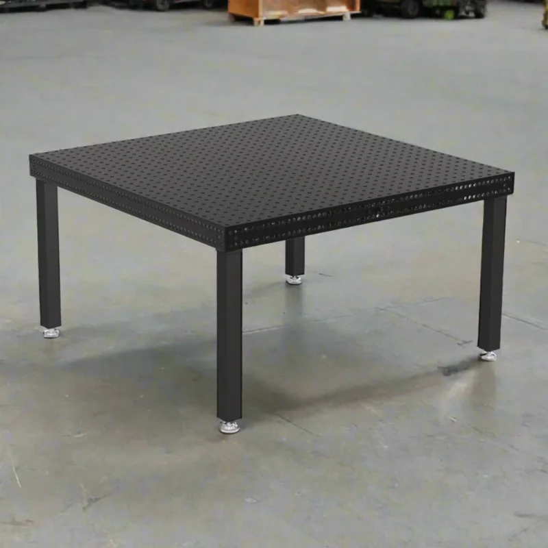 Produktansicht von Siegmund Schweißtisch 1500 x 1500 x 150 mm Professional 750 System 22 Plasmanitriert Höhe 700 mm mit Bodenverankerung